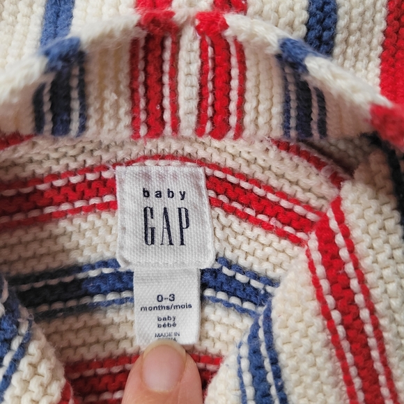 Gap kids knit bear sweater - Picture 3 of 3